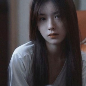 明星互动引发热议：粉丝对偶像行为的关注与讨论