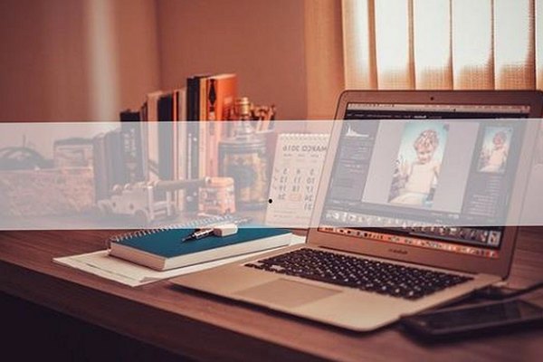 明星情侣互动新动态：幕后故事揭秘与甜蜜瞬间解读