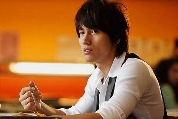 国产视频服务大对决：小视频免费与在线视频盛宴谁更有料？